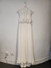 Load image into Gallery viewer, WEDDING / PROM / BRIDESMAID DRESS IN IVORY
